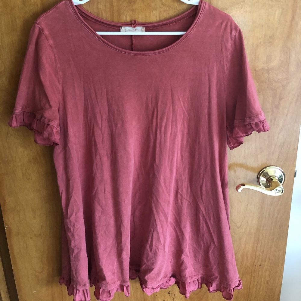 Orange t-shirt/blouse